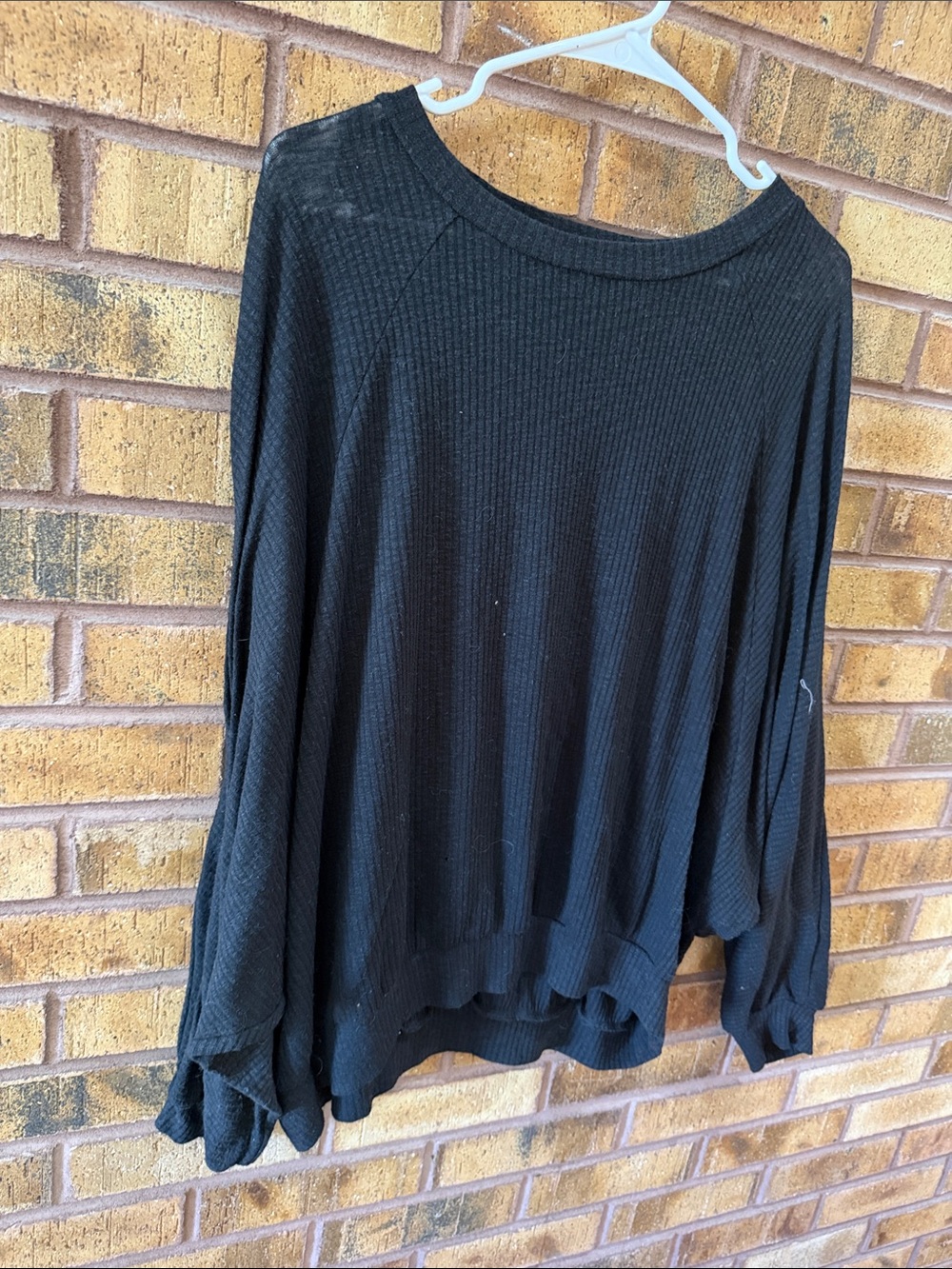 TALULAH Black Ribbed Long-Sleeve Knit Top